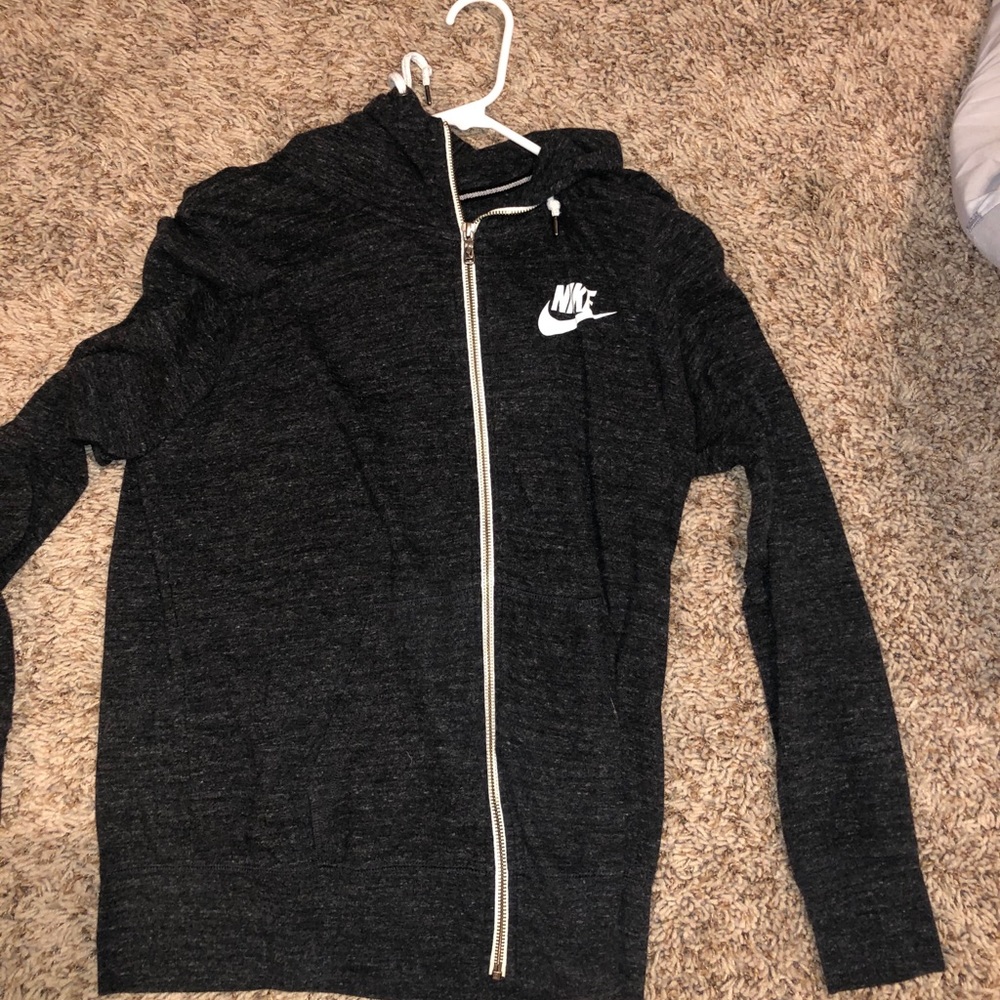 nike zip up hoodie